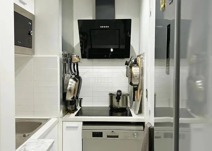 Apartament Design & Quiet With Garden View, Xeme *