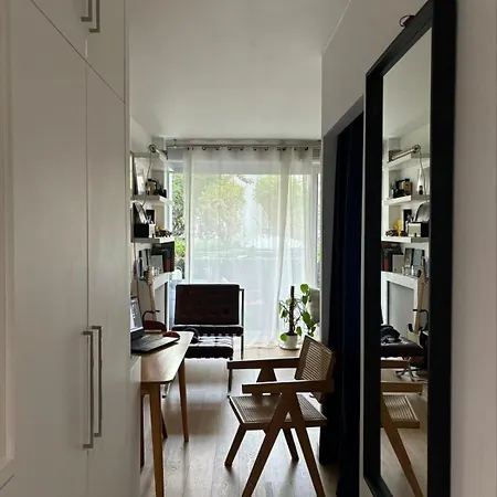 Design & Quiet With Garden View, Xeme