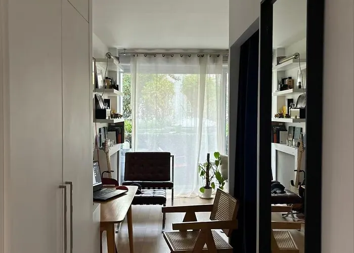 Design & Quiet With Garden View, Xeme